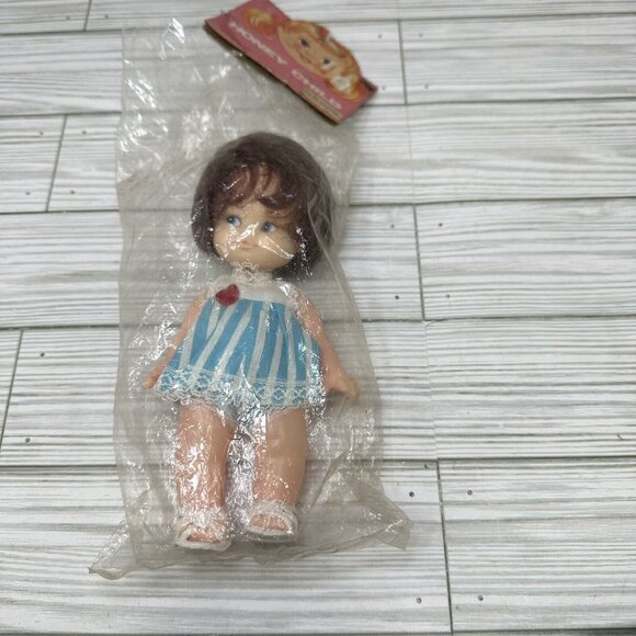 Honey Child Baby Girl Doll Plastic Brown Hair Blue Stripe Dress VTG Hong Kong 7" - Picture 3 of 10